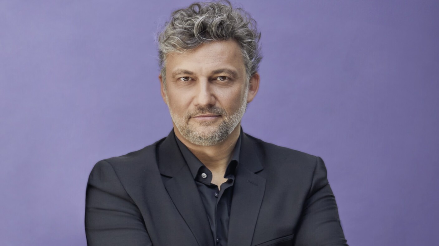 Sonst vor allem auf der Opernbühne zu Hause, widmet sich Jonas Kaufmann in „Doppelgänger“ dem Liedschaffen von Schumann und Schubert