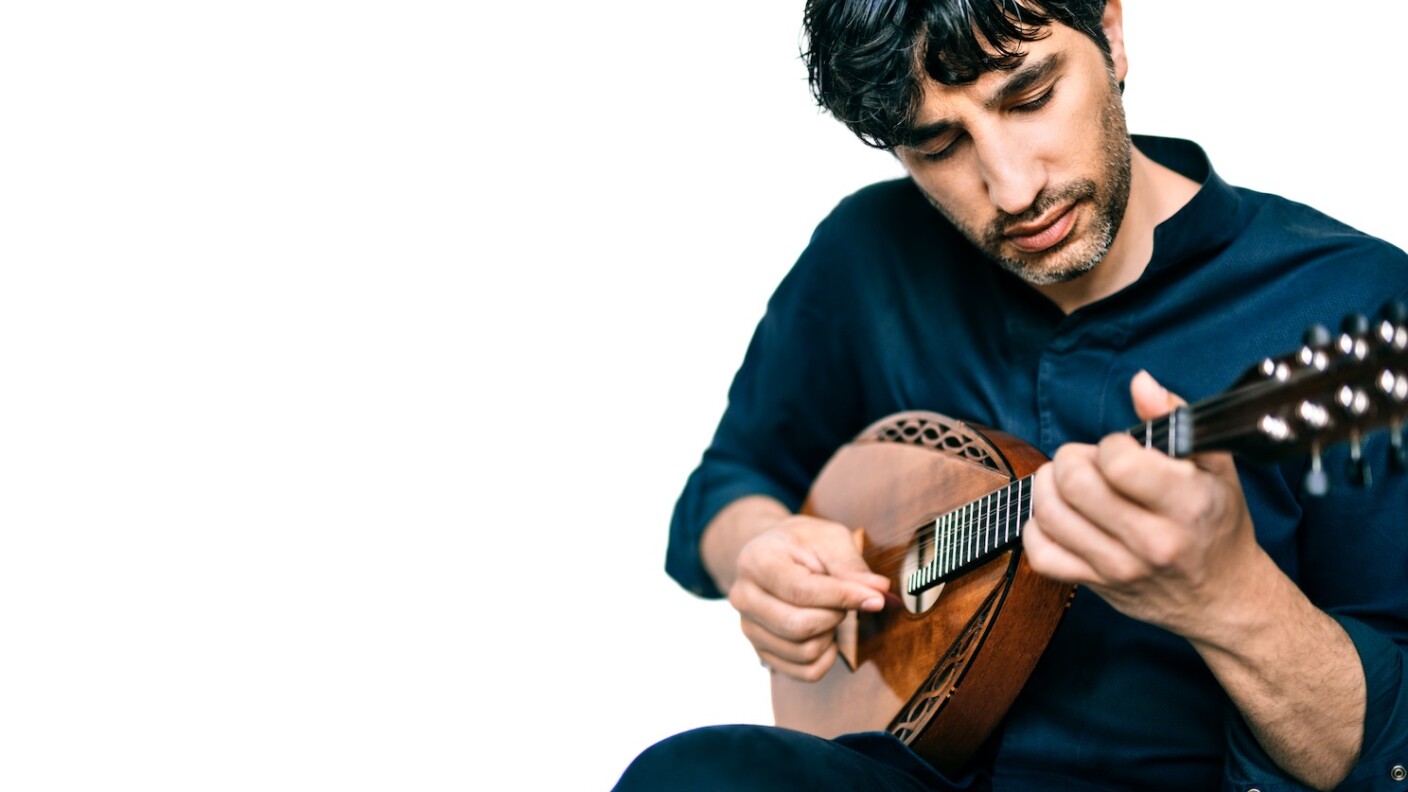 Avi Avital hat bereits bei zahlreichen Komponisten, darunter Jennifer Higdon, Anna Clyne, Avner Dorman und Giovanni Sollima, in Auftrag gegeben.