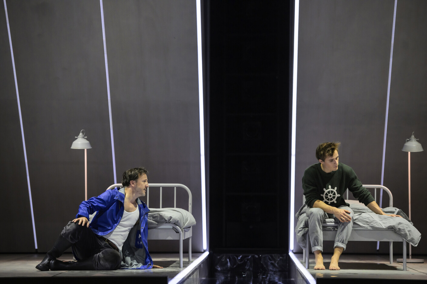 Szenenbild aus „Peter Grimes“ am Theater Bielefeld