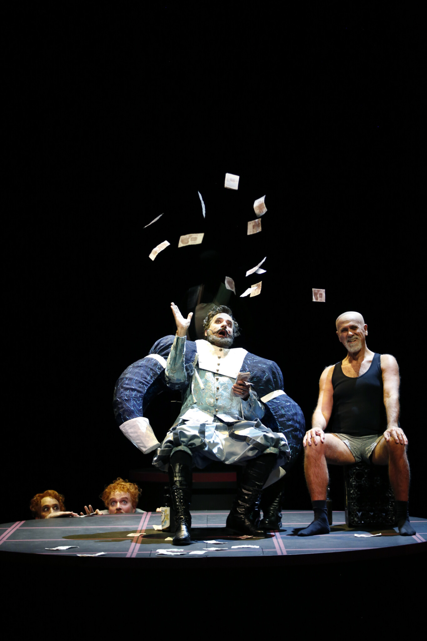 Szenenbild aus „Falstaff“ an der Oper Leipzig