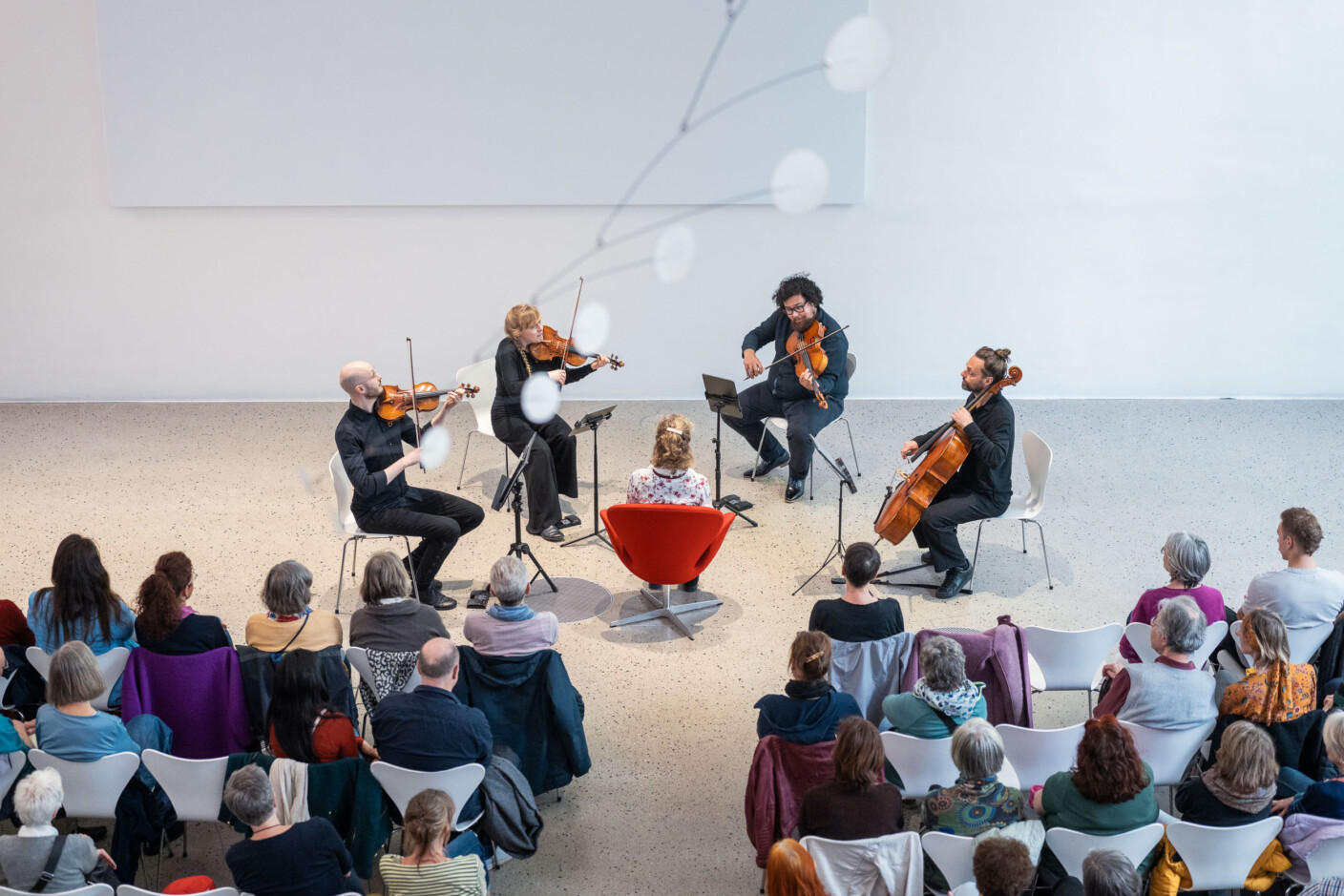 Mit der Yogamatte ins Konzert