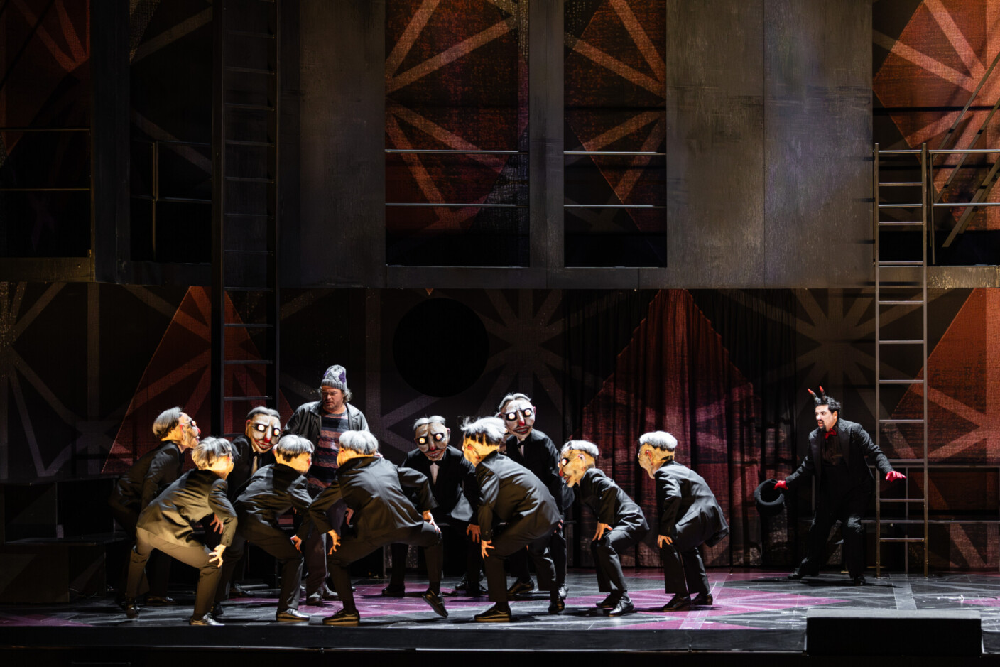 Szenenbild aus „Die Nacht vor Weihnachten“ an der Bayerischen Staatsoper München