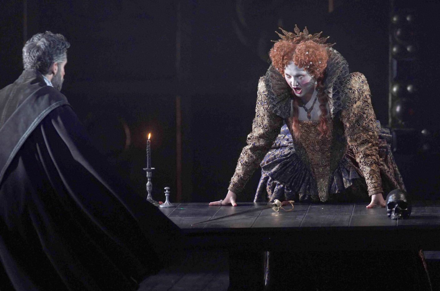 Zwei Königinnen im Konflikt