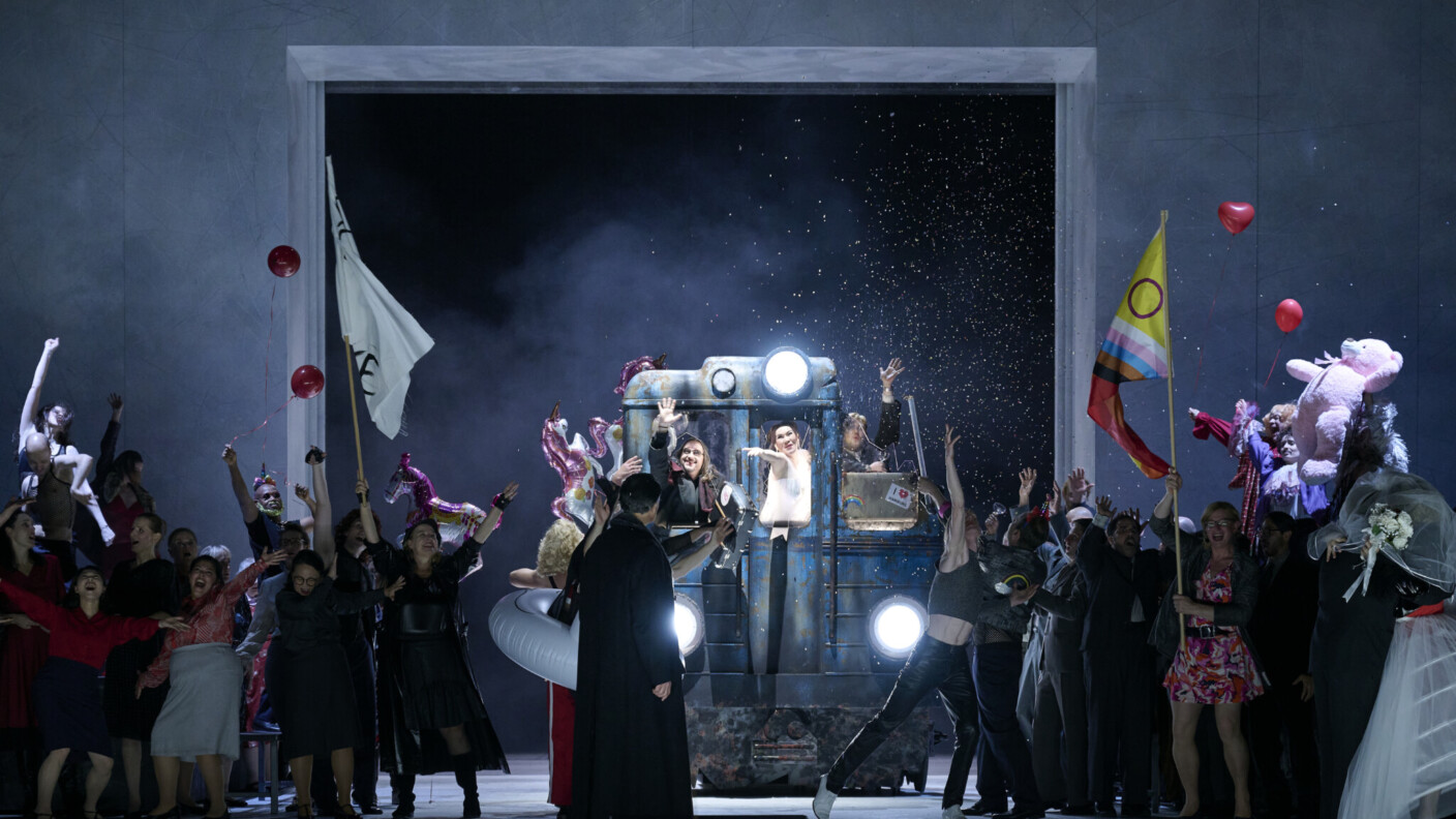 Karnevaleske Beliebigkeit und plumpe Geschlechterklischees: Alexandra Szemerédys und Magdolna Parditkas „Ruslan und Ljudmila“ an der Staatsoper Hamburg