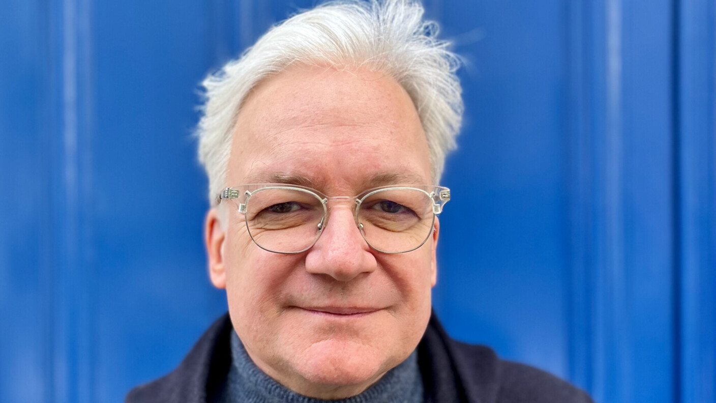 Nach einem Volontariat bei der Frankenpost in Hof, studierte Ullrich Fichtner Germanistik, Geschichte und Politikwissenschaft in Bremen und Berlin.