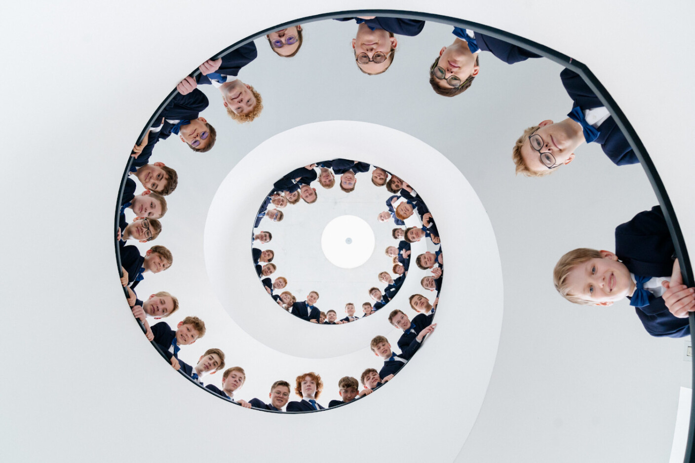 Der evangelisch-lutherischer Theologe Paul Gerhardt gilt als einer der bedeutendsten Dichter deutschsprachiger Kirchenlieddichter. Der Windsbacher Knabenchor ehrt desses 350. Todestag in einem Konzert