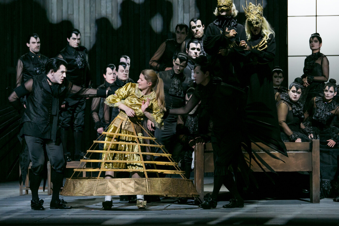 Szenenbild aus „Die Schneekönigin“ an der Semperoper Dresden