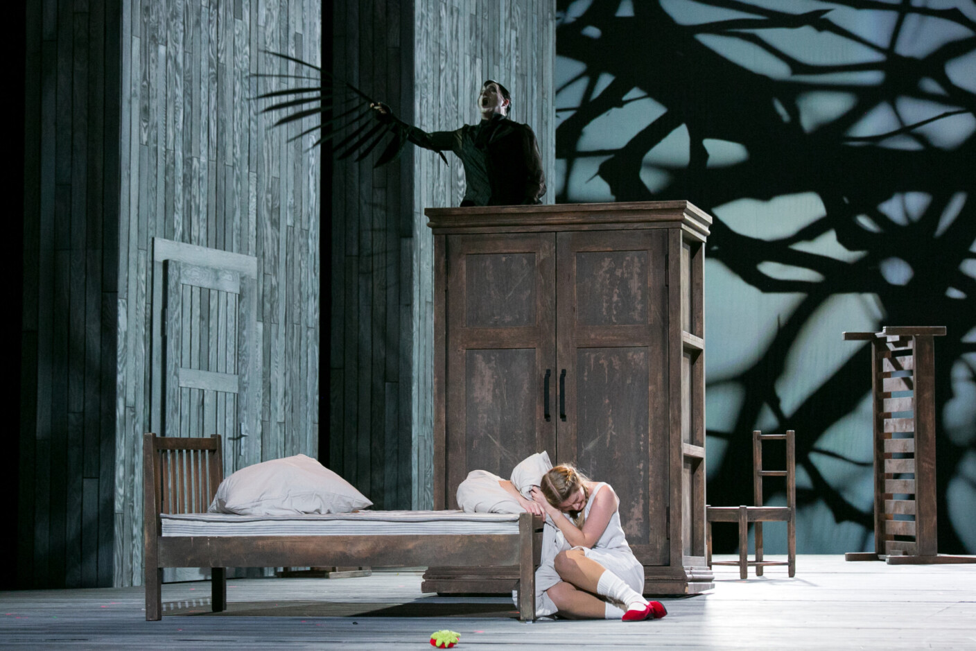 Szenenbild aus „Die Schneekönigin“ an der Semperoper Dresden