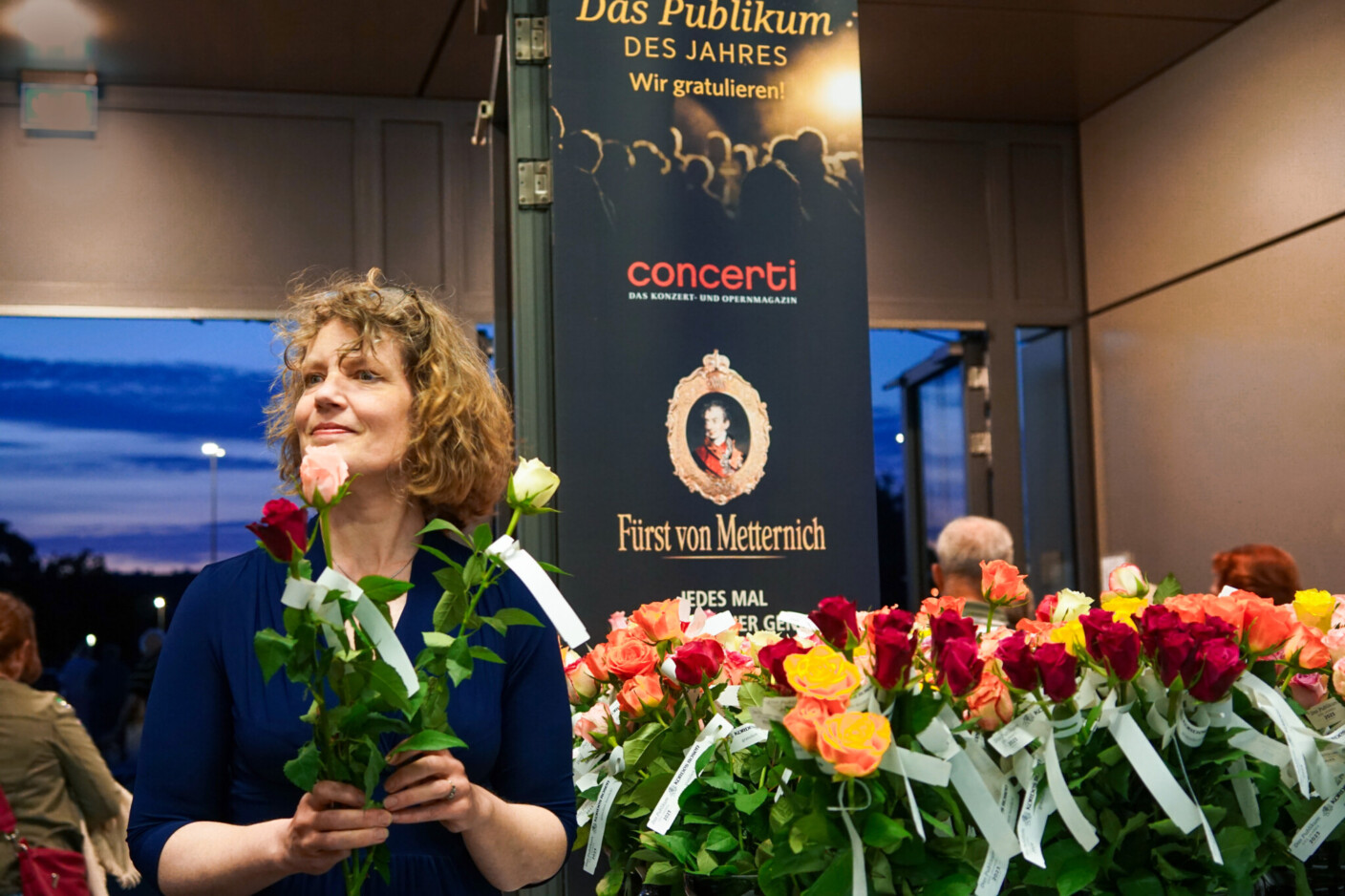 2023 gab es Rosen für „Das Publikum des Jahres“ des Schleswig-Holstein Musik Festivals