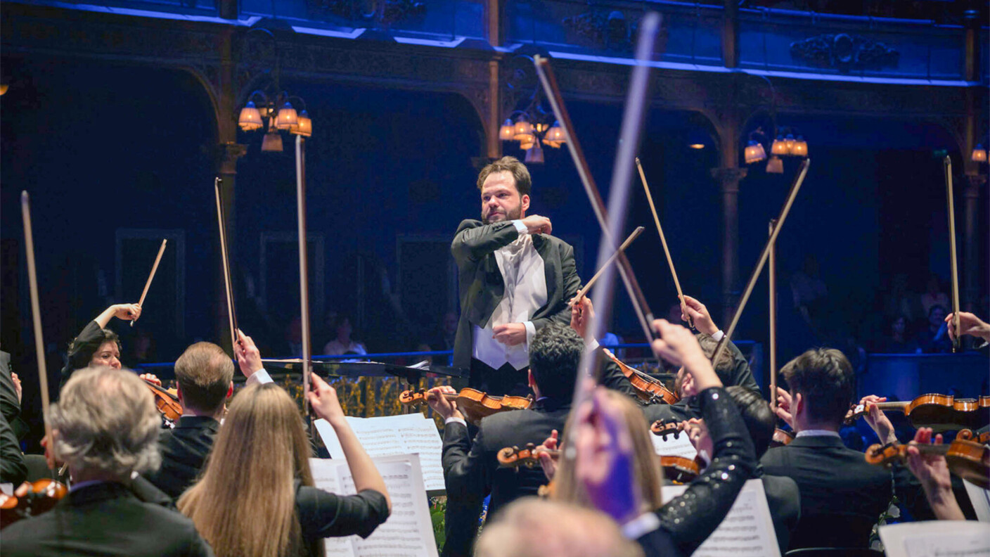 1902 waren die Wiener Symphoniker erstmals für ein Konzert zu Setzen sich für die Kultuebeziehungen zwischen Österreich und Italien ein: Wiener Symphoniker und Dirigent Petr PopelkaGast in Triest