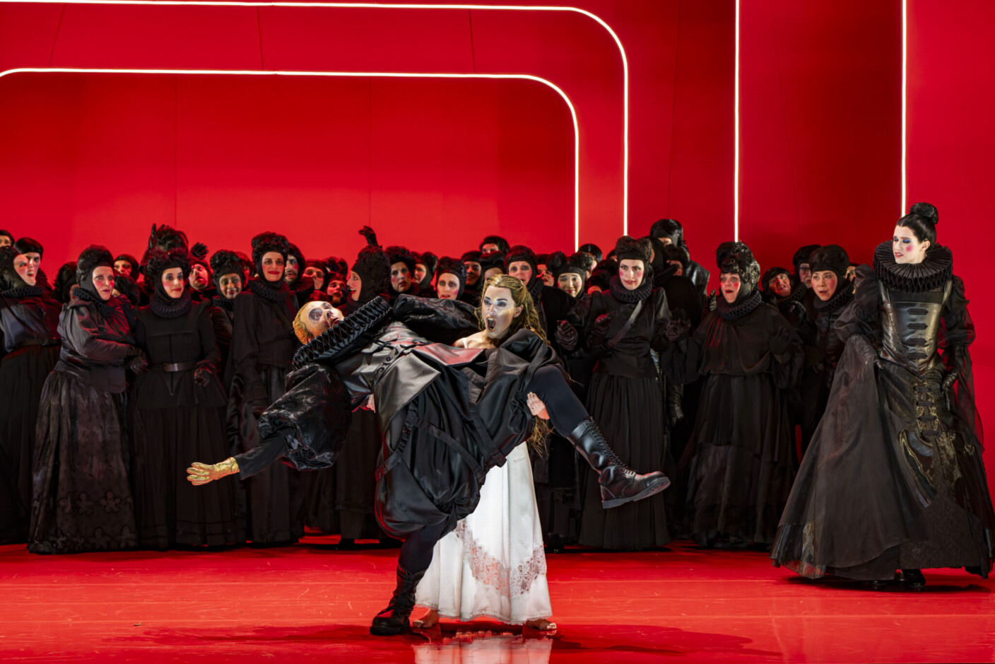 Szenenbild aus „Macbeth“ am Theater Basel