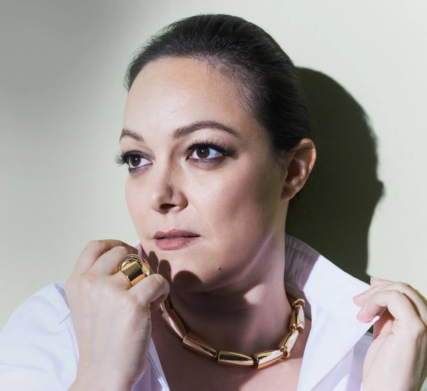 Wie Kirschblütenblätter