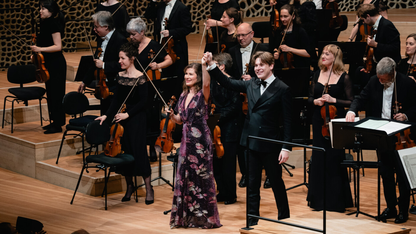 Violinistin Lisa Batiashvili und Klaus Mäkelä begeistern in der Elbphilharmonie vor allem mit tiefer künstlerischer Verbundenheit