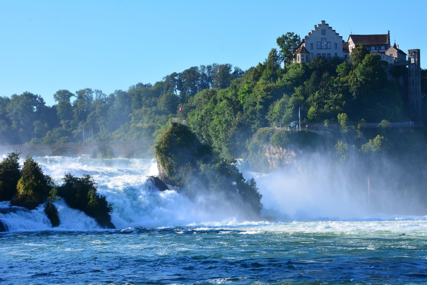 Der Rheinfall bei Schaffhausen