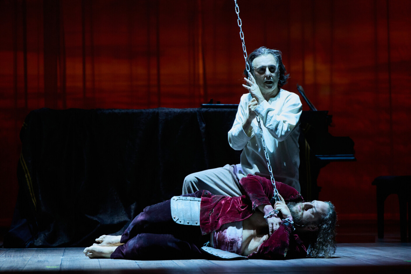 Szenenbild aus „Fürst Igor“ am Staatstheater am Gärtnerplatz