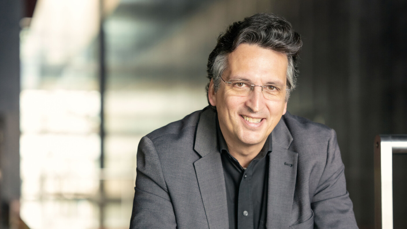 Hat mit der Dresdner Philharmonie sämtliche Sinfonien von Schostakowitsch eingespielt: Michael Sanderling