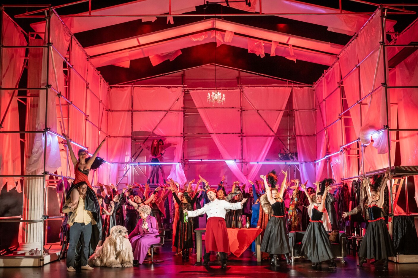 Szenenbild aus „Orpheus in der Unterwelt“