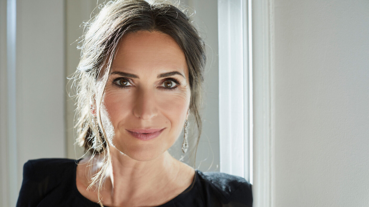 Susanne Bernhard war Ensemblemitglied des Theaters Kiel, bevor sie sich international als Konzertsängerin etablierte