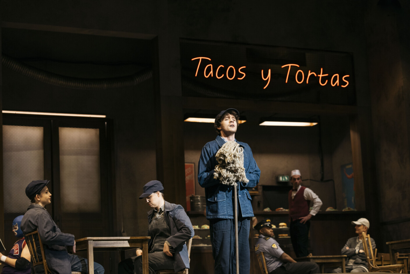 Szenenbild aus „L’italiana in Algeri“