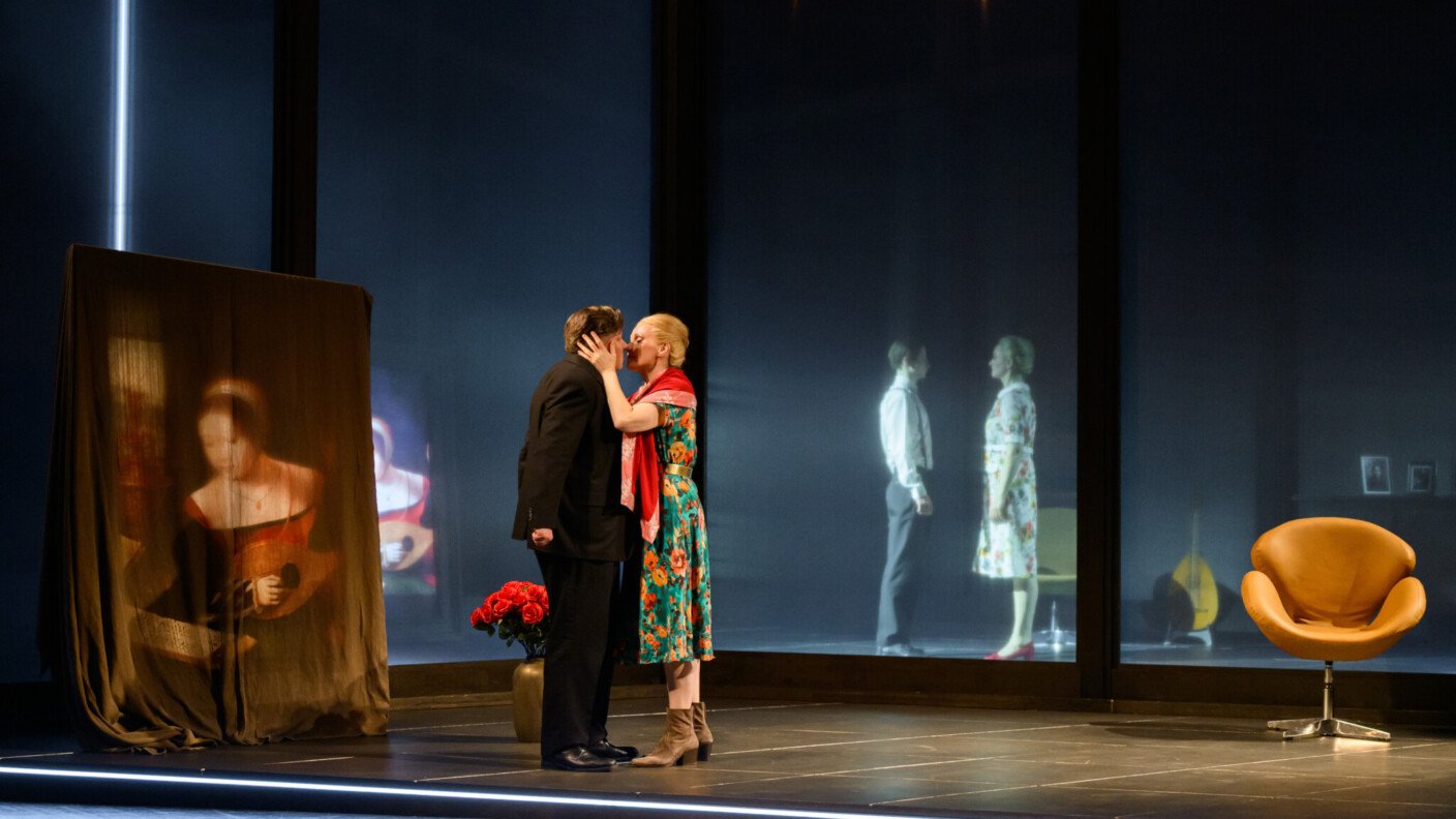 Corby Welch und Daniela Köhler in den Hauptrollen als Paul und Marietta in Erich Wolfgang Korngolds „Die tote Stadt“ am Deutschen Nationaltheater Weimar