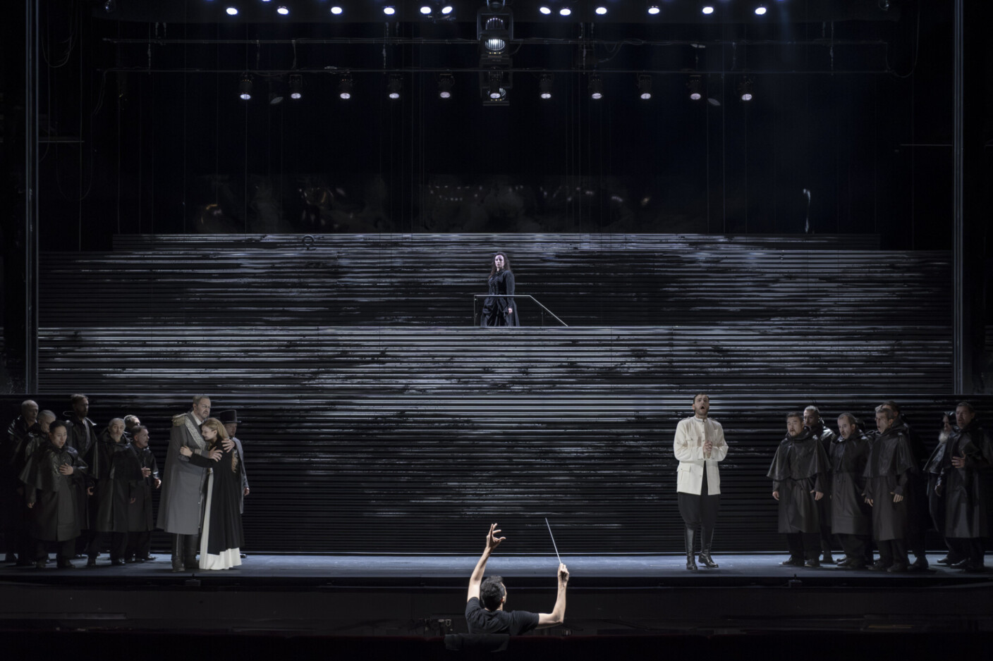 Szenenbild aus „Le Roi d’Ys“ aus der Opéra national du Rhin