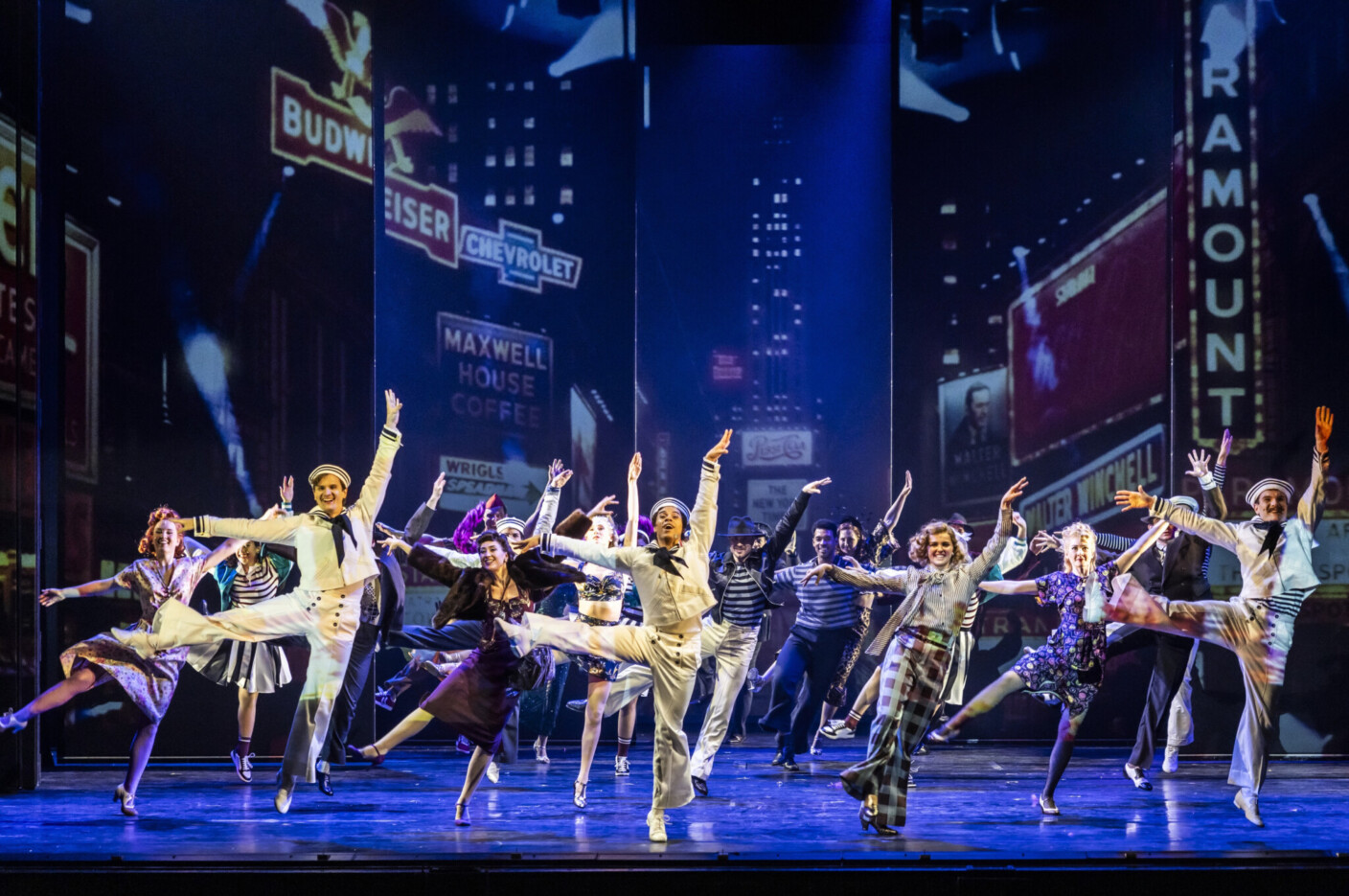 Landgang ins metropolitane Spektakel