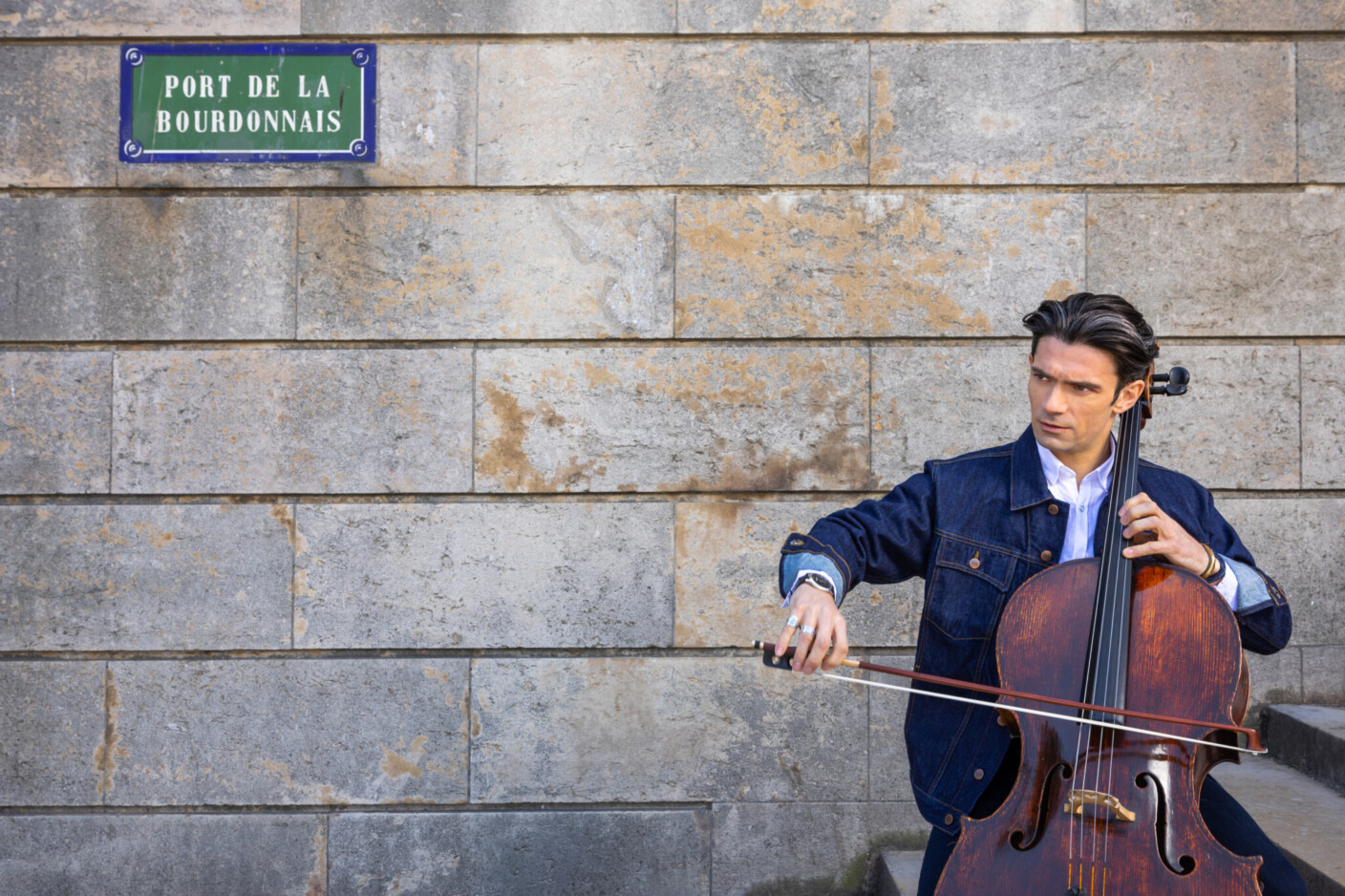 Gautier Capuçon ist auch Botschafter des Vereins Orchestre à l'École, welcher Musik in Schulen einführt