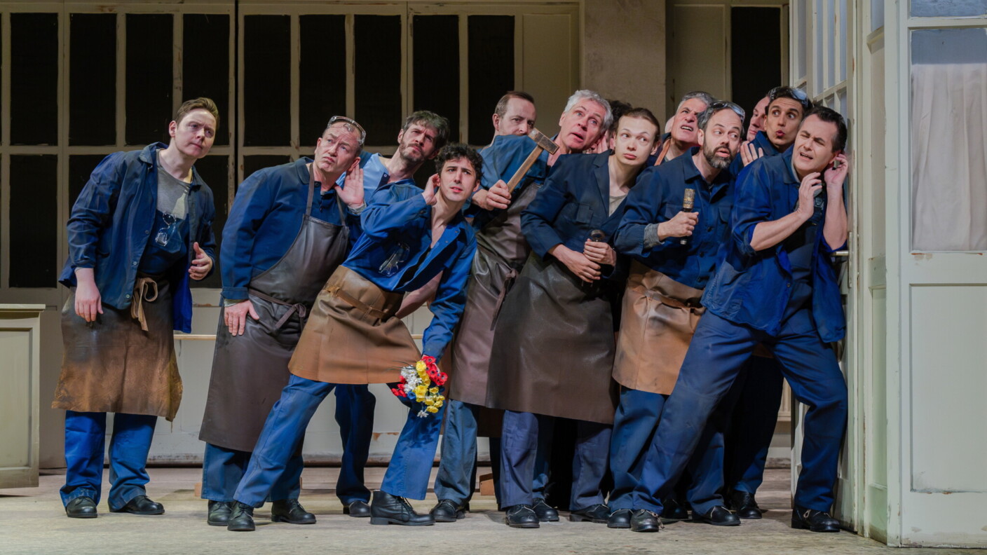 Das Ohr an den Problemen der Zeit: In Leipzig interpretiert das Festival Lortzing 26 die Werke des Spielopernkomponisten ambitioniert politisch – hier: „Der Waffenschmied“