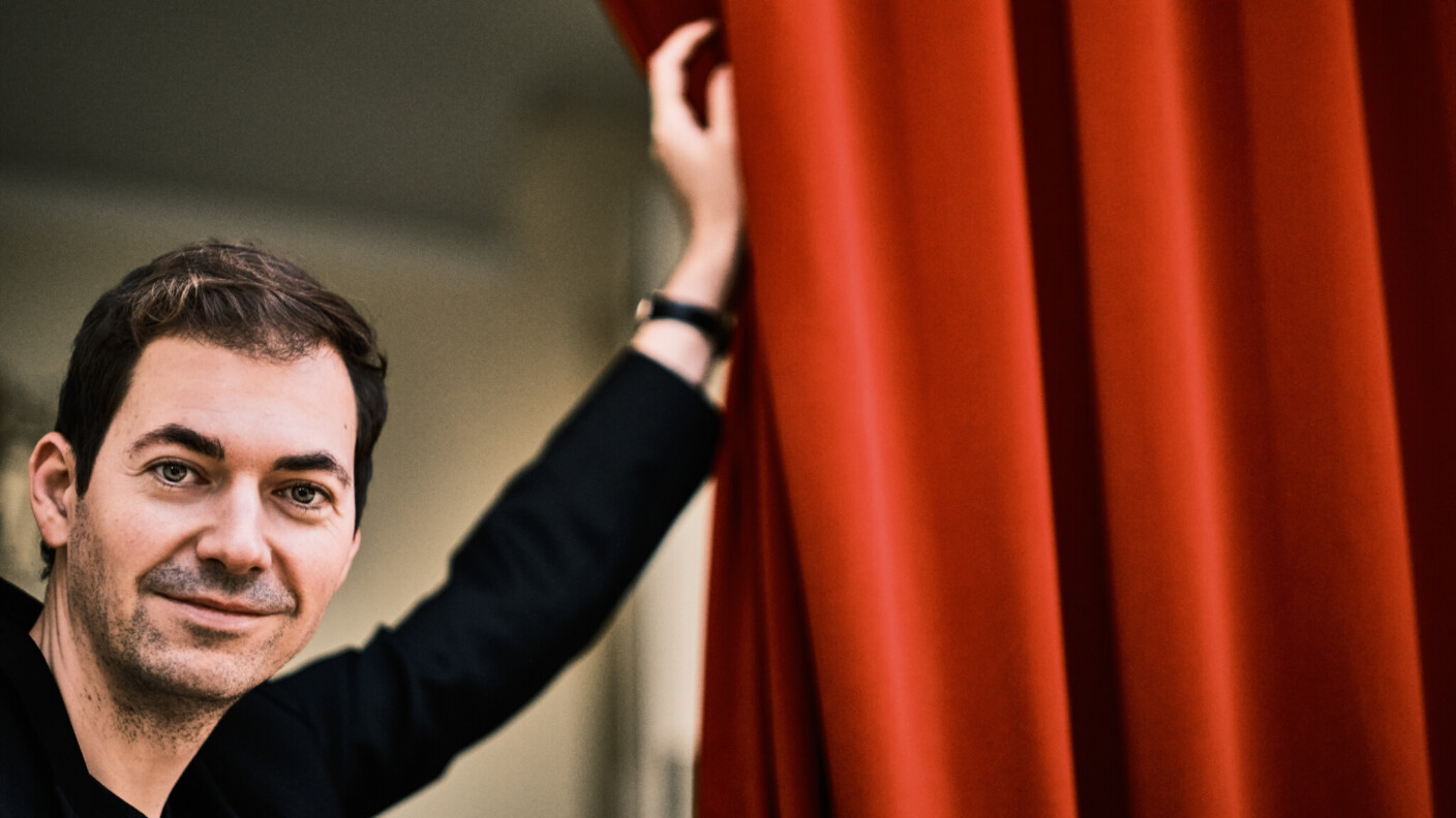 Countertenor Valer Sabadus singt bei den Schwetzinger SWR Festspielen die Titelrolle zur Eröffnungsproduktion „Malina“