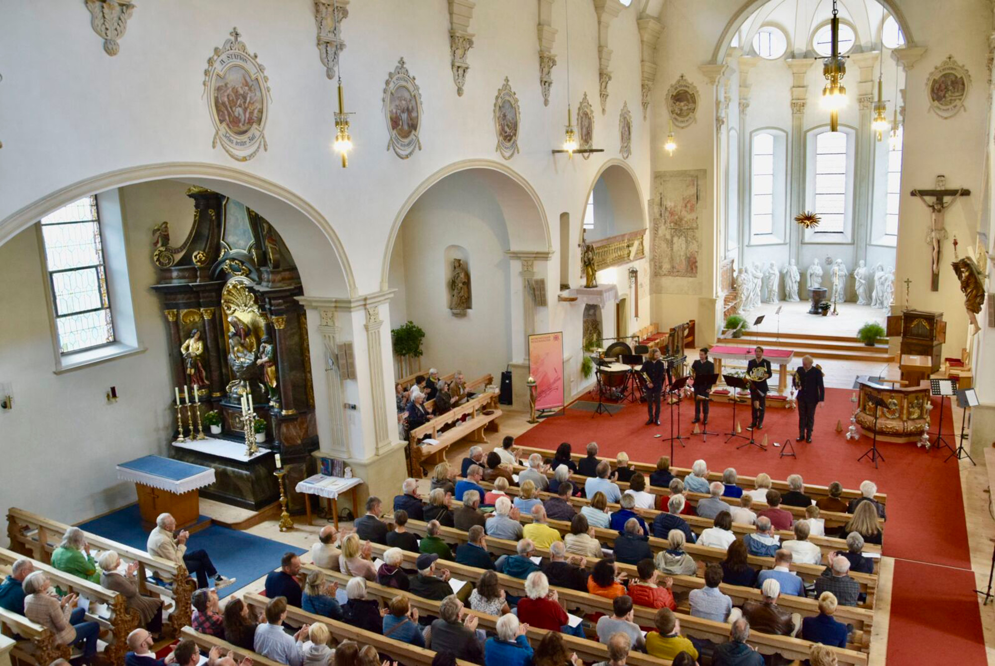 Die Pfarrkirche Mariä Geburt in Tschagguns ist ein zentraler Ort nicht nur für geistliche Musik während der Montafoner Resonanzen