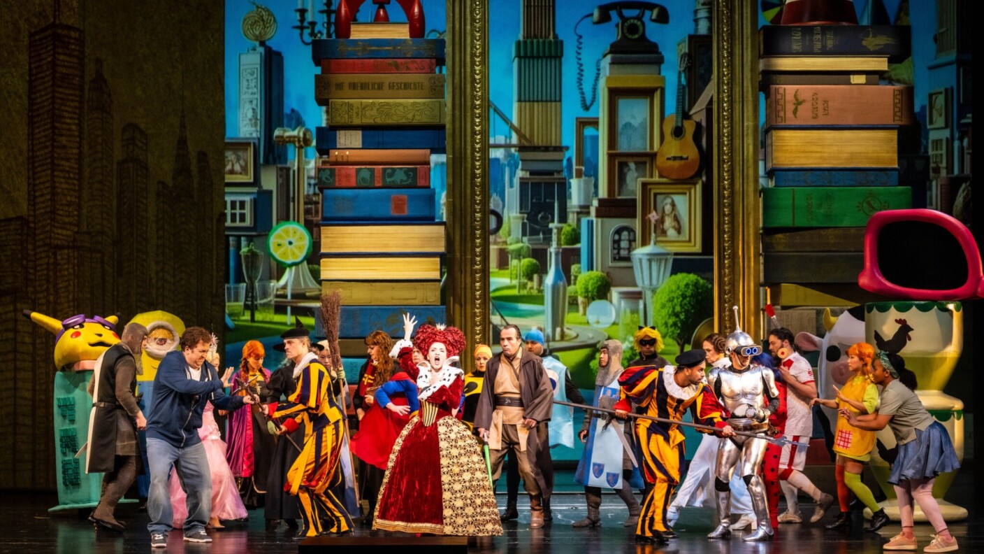 Eine Oper durch und durch: Samuel Penderbaynes „Die verzauberte Stadt“, hier in der Uraufführung am Aalto Musiktheater Essen