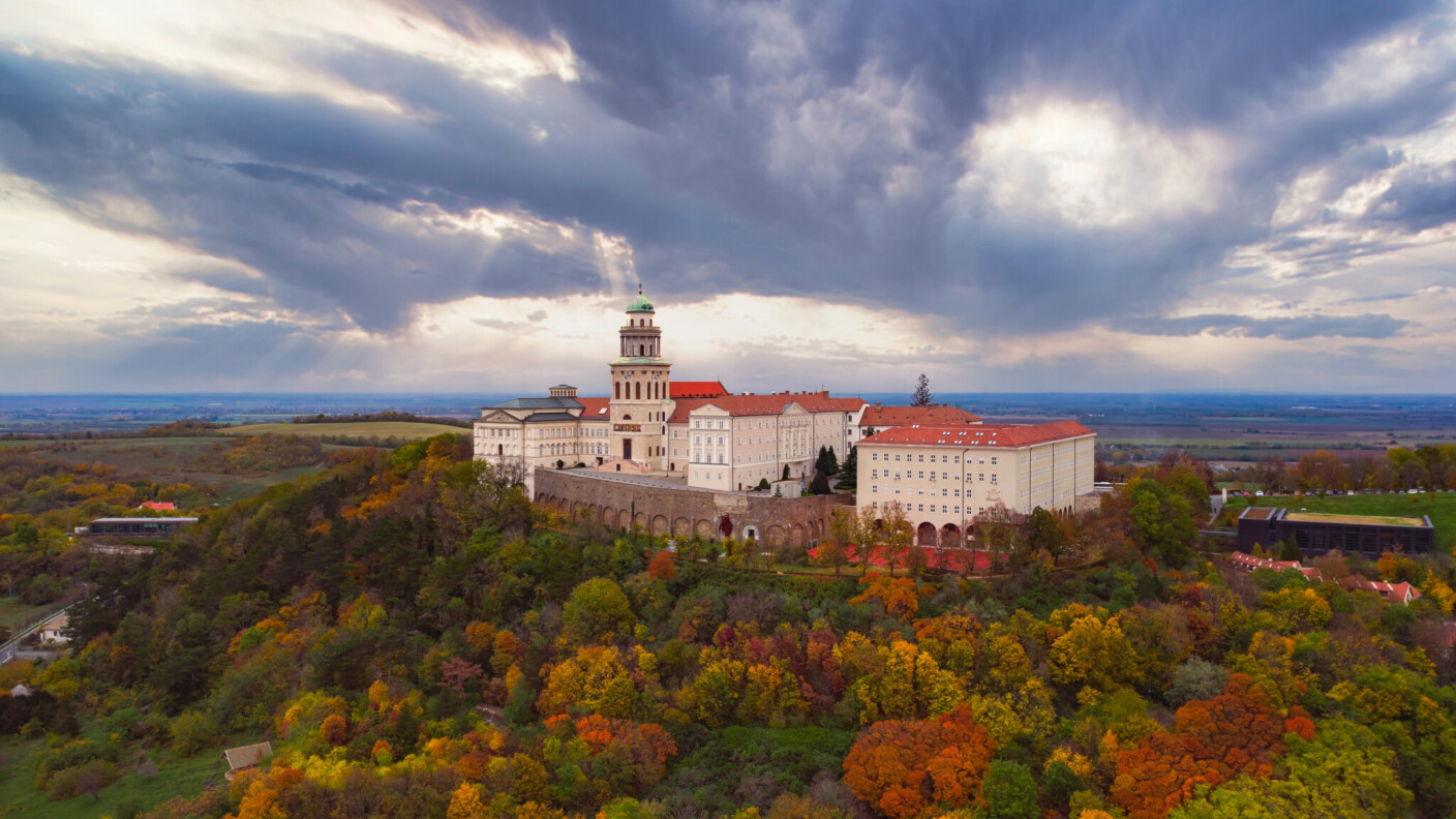 Die 996 gegründete Abtei gehört zum UNESCO-Weltkulturerbe: Kloster Pannonhalma