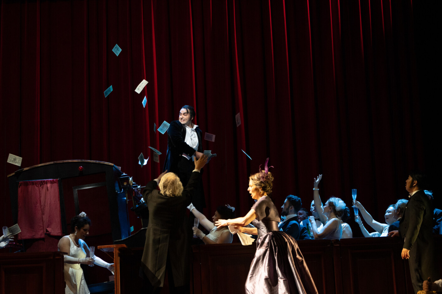Szenenbild aus „Arabella“ am Theater Altenburg Gera